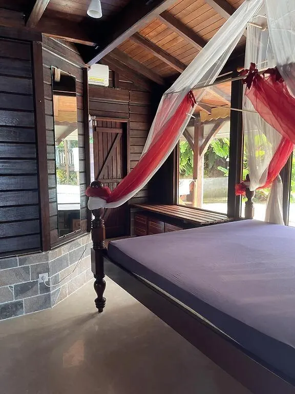 Habitation Bonneville Chalet & Loft D'Exceptions La Trinite